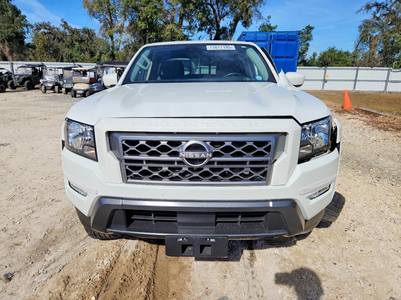 2022 Nissan Frontier SV
