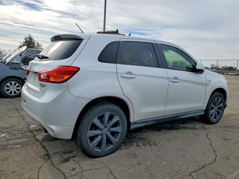 2013 Mitsubishi Outlander Sport es