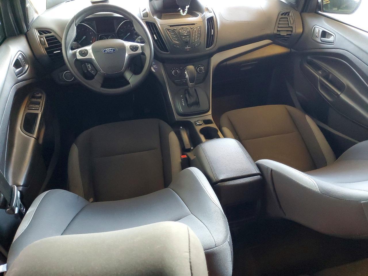 2015 Ford Escape s