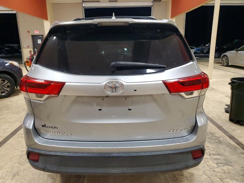 2017 Toyota Highlander