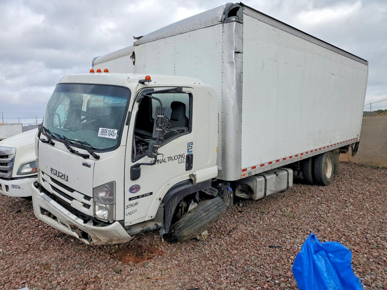 2021 Isuzu FTR BOX Truck