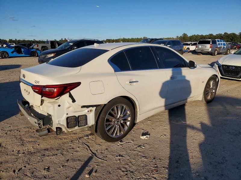 2018 Infiniti Q50 Luxe