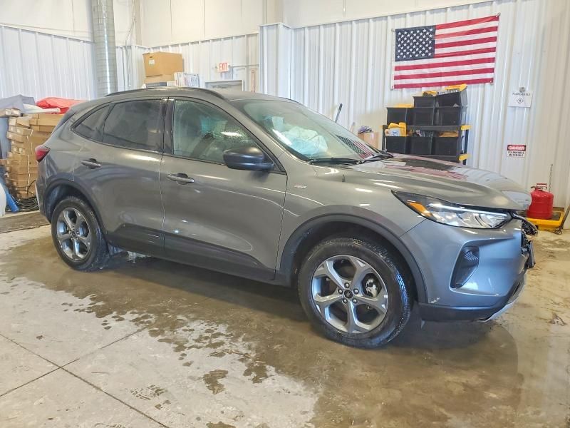 2025 Ford Escape st Line