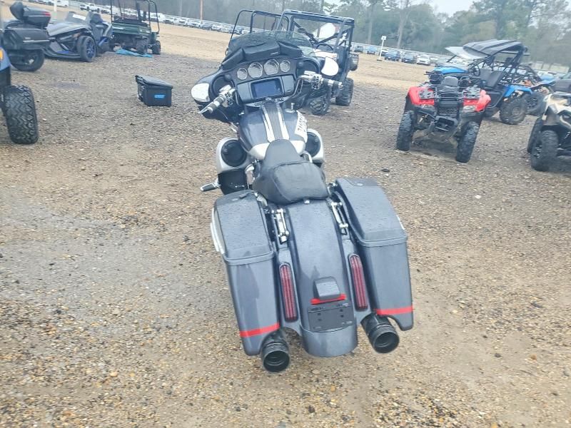 2019 Harley-Davidson Flhxse cvo Street Glide