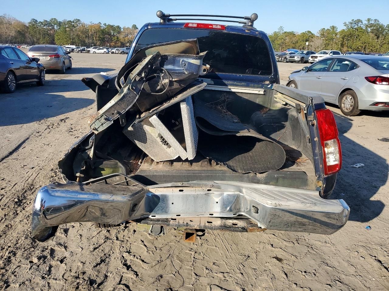 2006 Nissan Frontier Crew cab le