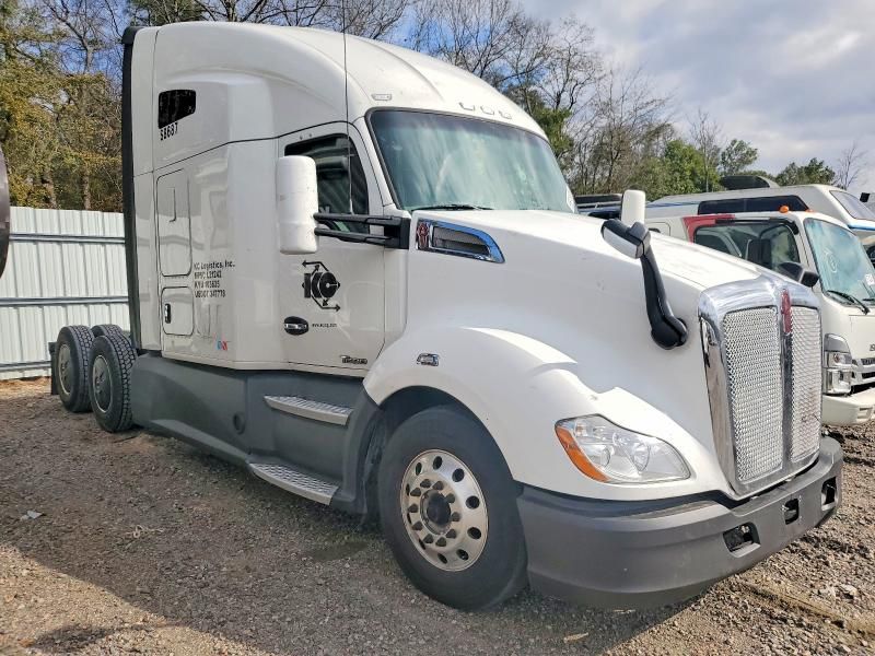 2019 Kenworth Construction T680