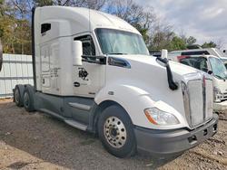 Salvage trucks for sale at Augusta, GA auction: 2019 Kenworth Construction T680