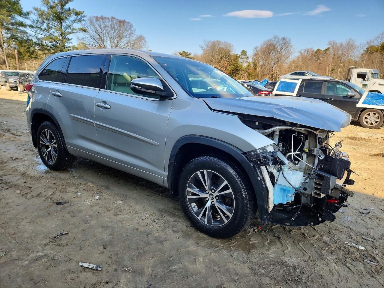 2017 Toyota Highlander le