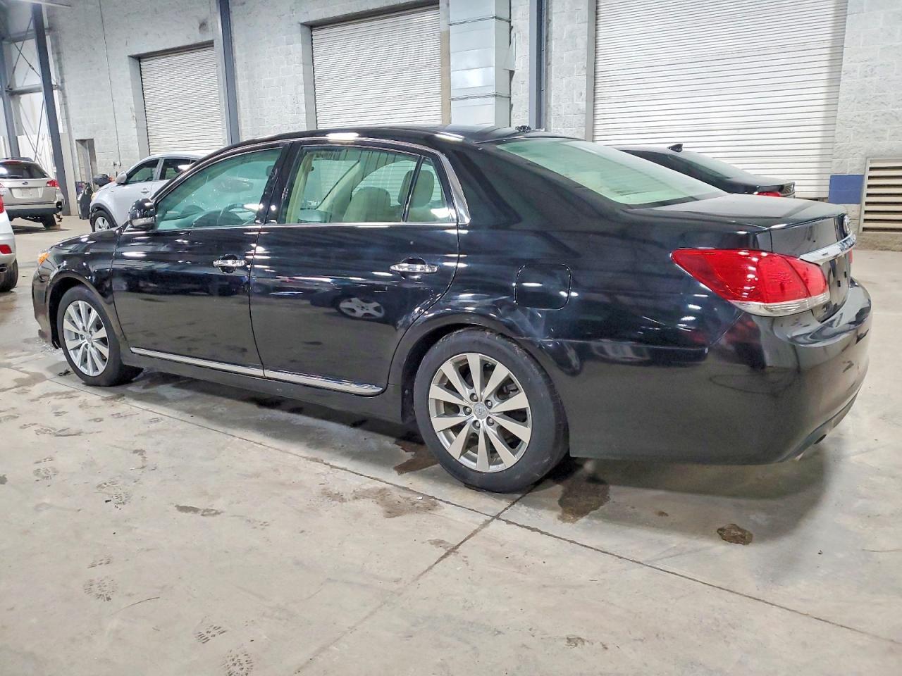 2011 Toyota Avalon Base