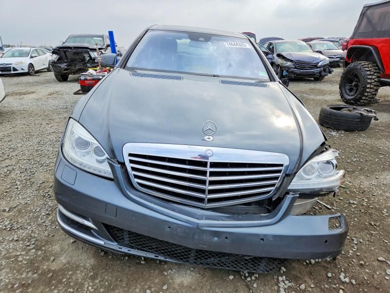 2010 Mercedes-Benz S 550