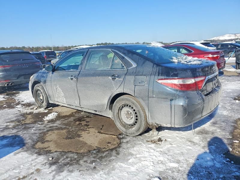 2015 Toyota Camry le