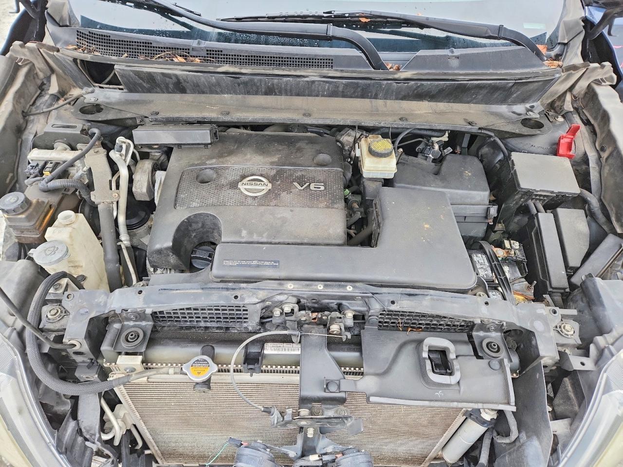 2013 Nissan Pathfinder s