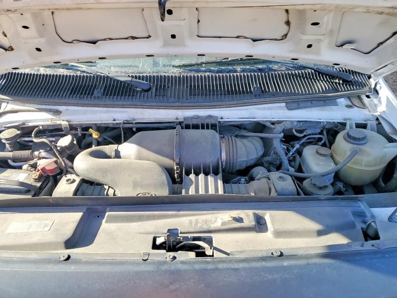 2017 Ford E350 box Truck