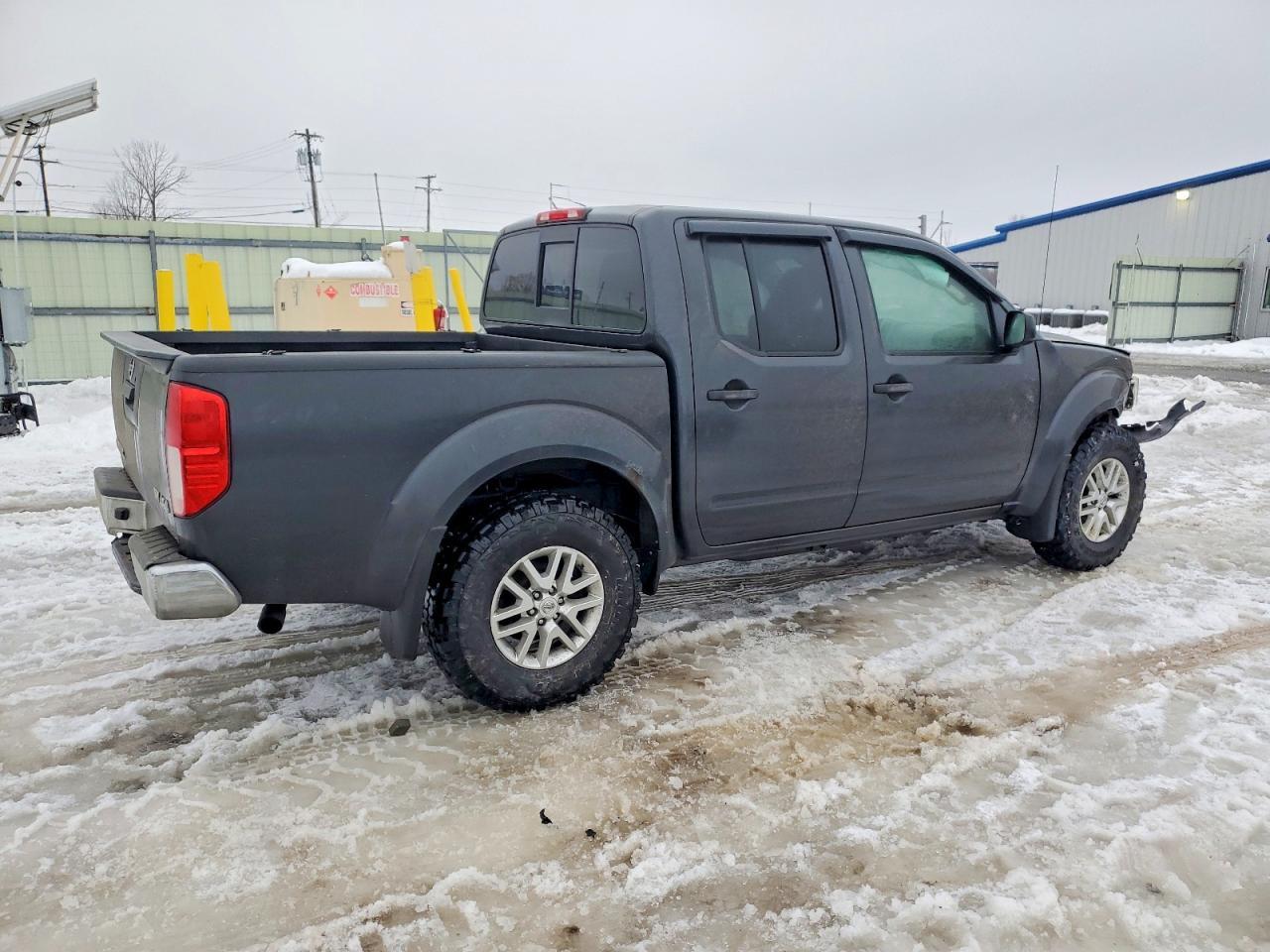 2015 Nissan Frontier S