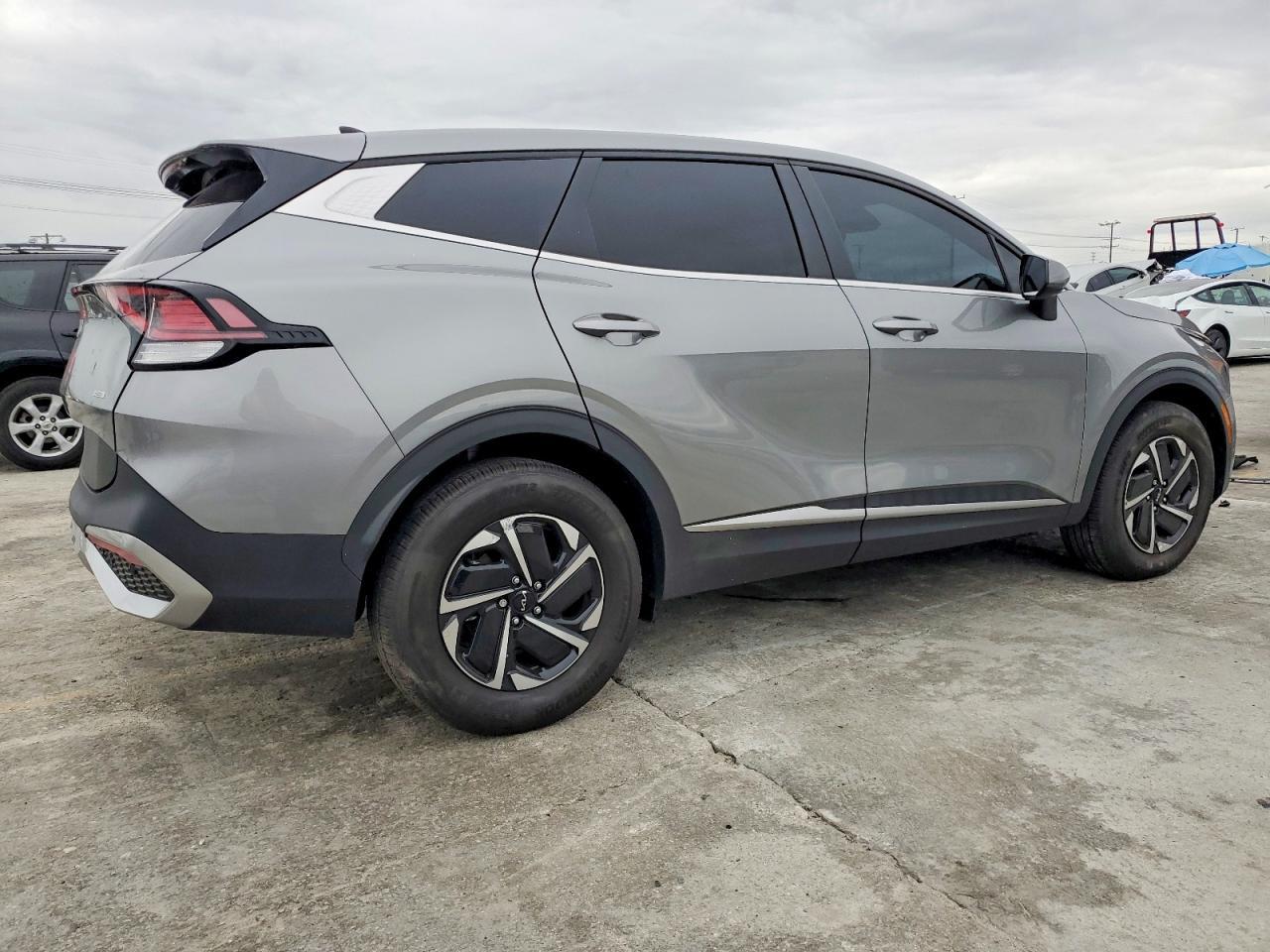 2025 KIA Sportage lx