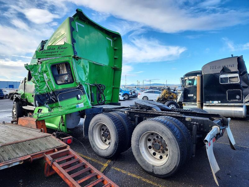 2017 Kenworth T680 Semi Truck