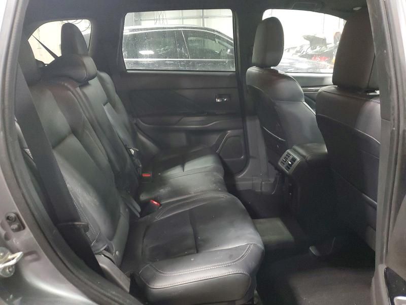 2022 Mitsubishi Outlander sel