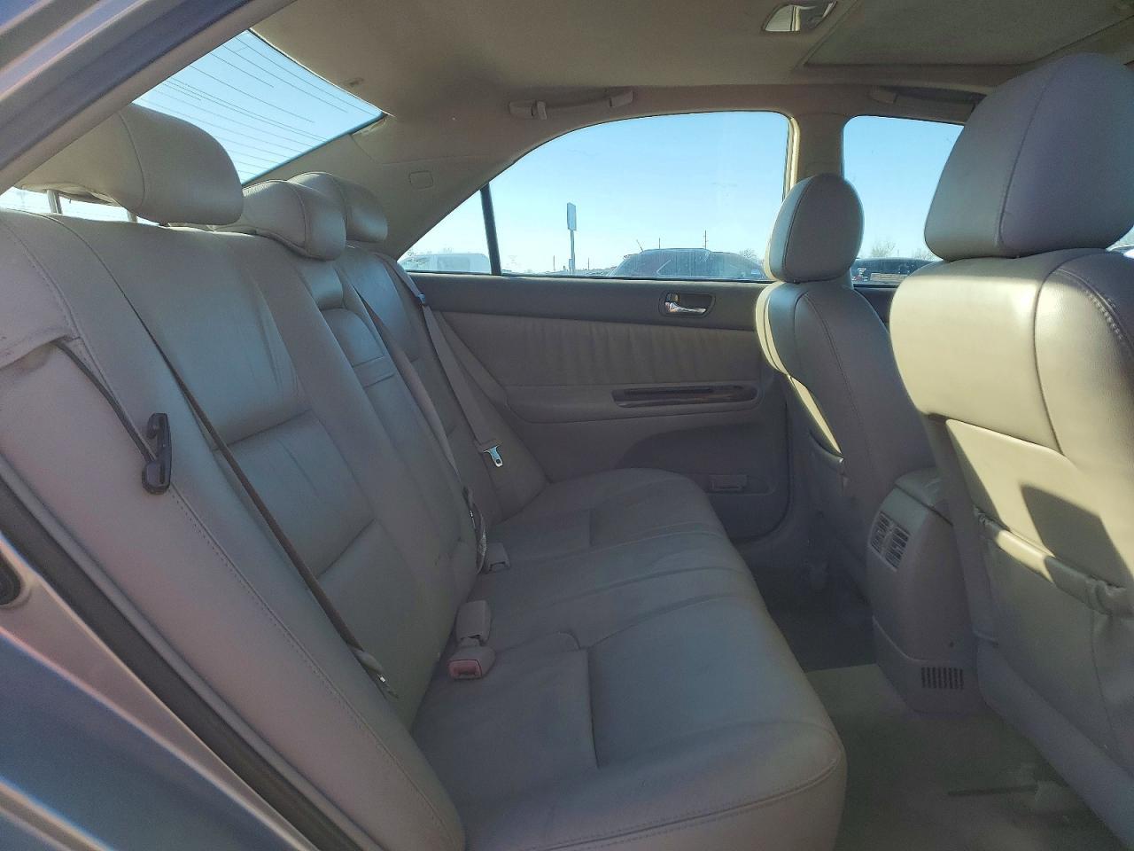 2005 Toyota Camry le