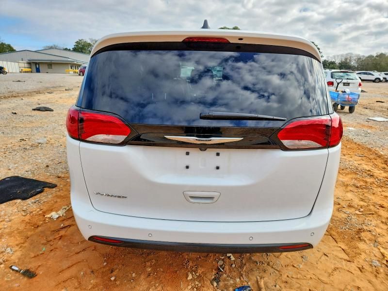 2025 Chrysler Voyager lx