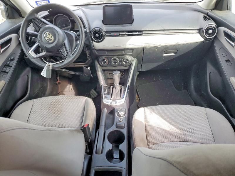 2019 Toyota Yaris le