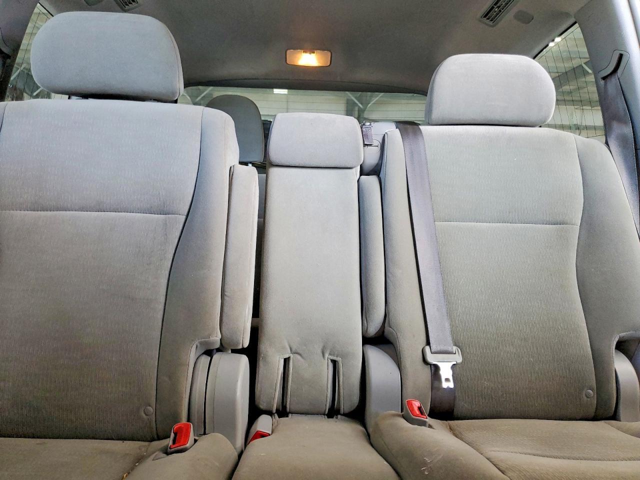 2013 Toyota Highlander Base