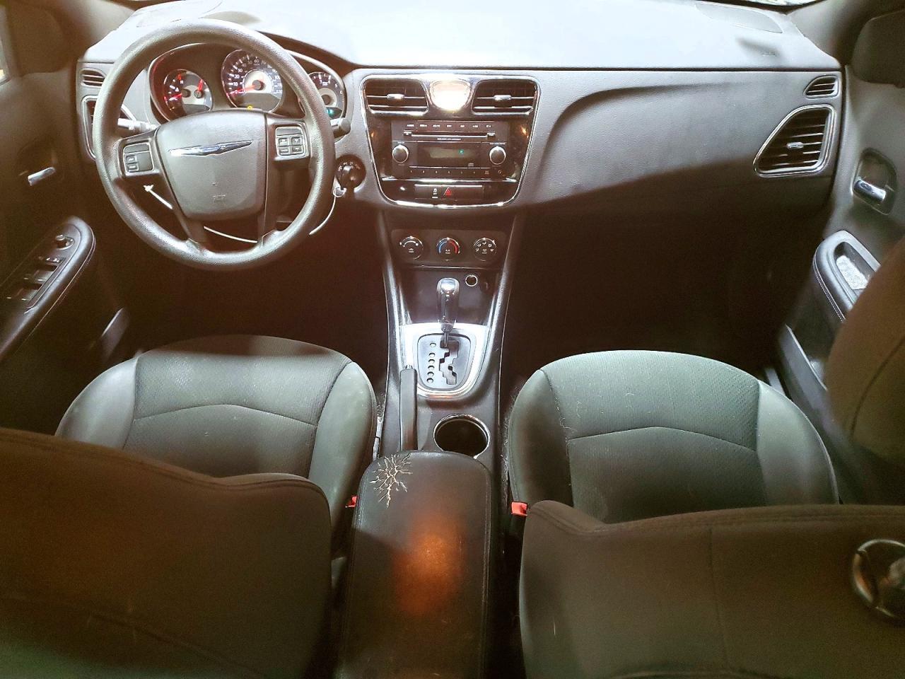 2012 Chrysler 200 lx