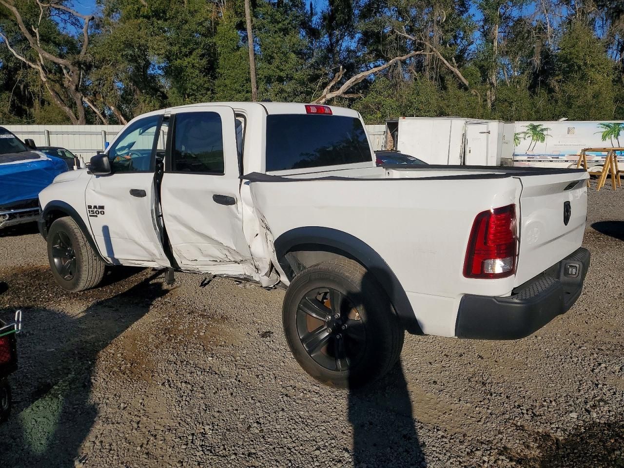 2022 Dodge Ram 1500 Classic slt