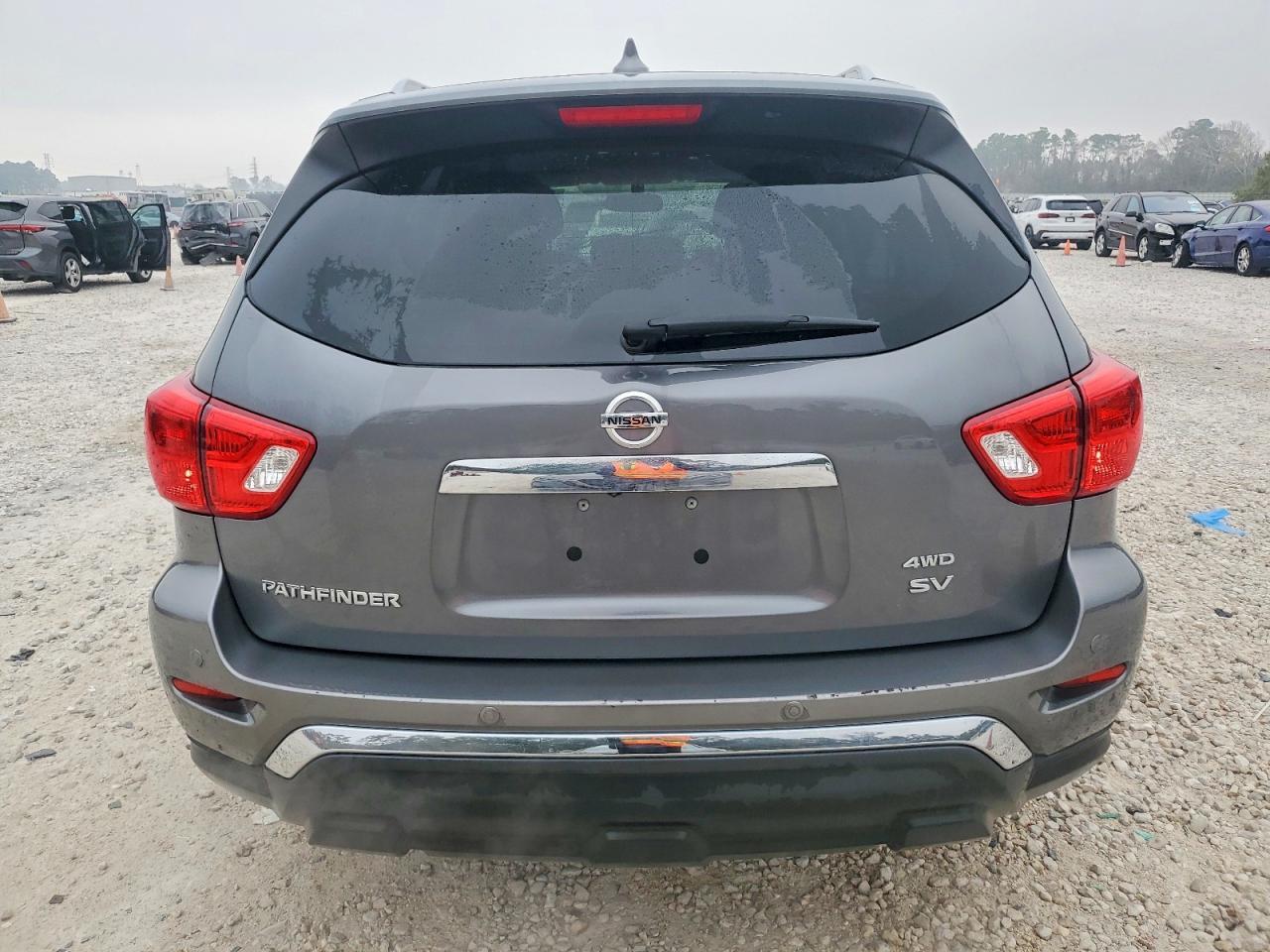 2019 Nissan Pathfinder s