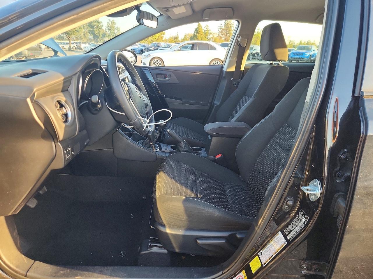 2018 Toyota Corolla im Base