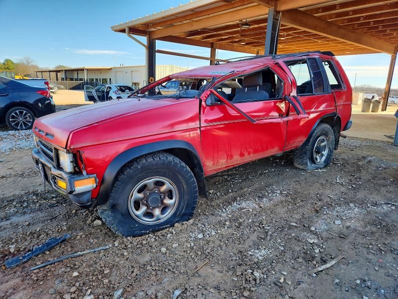 1995 Nissan Pathfinder xe
