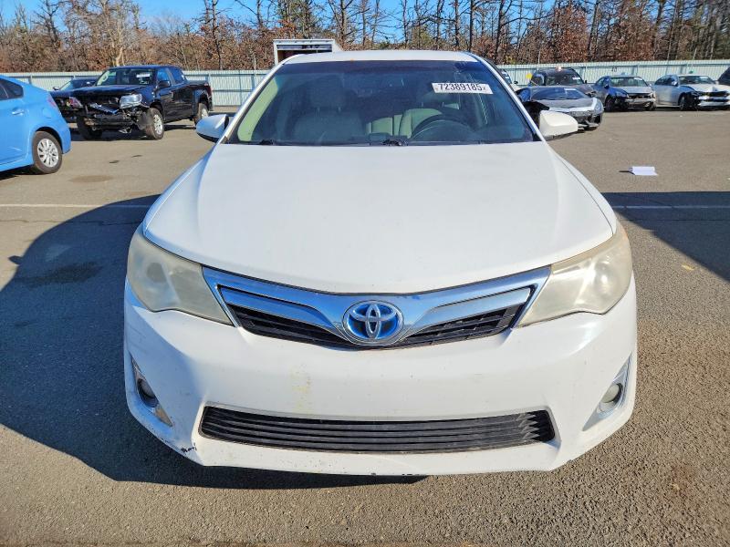 2013 Toyota Camry Hybrid
