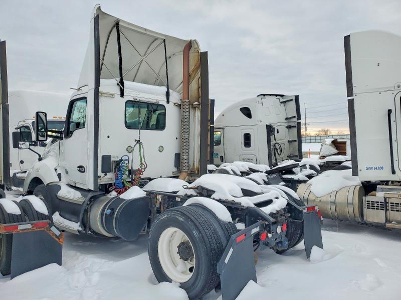 2016 Kenworth Construction T680