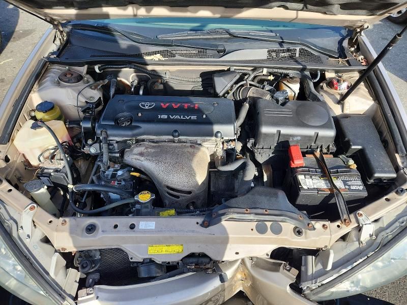 2005 Toyota Camry le