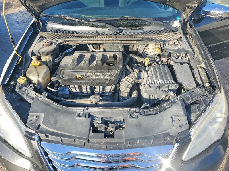 2012 Chrysler 200 lx