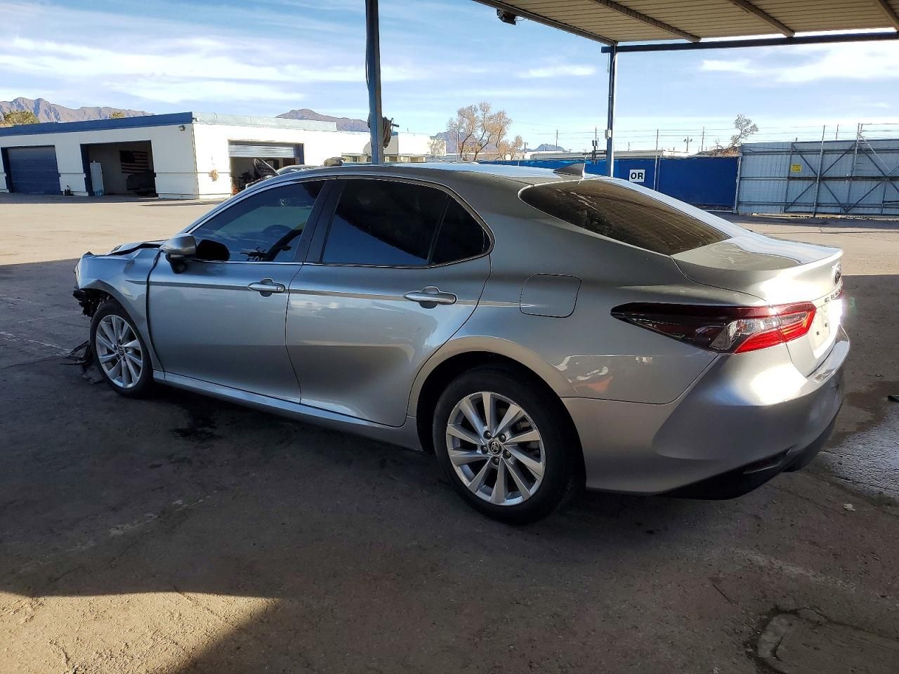 2023 Toyota Camry le