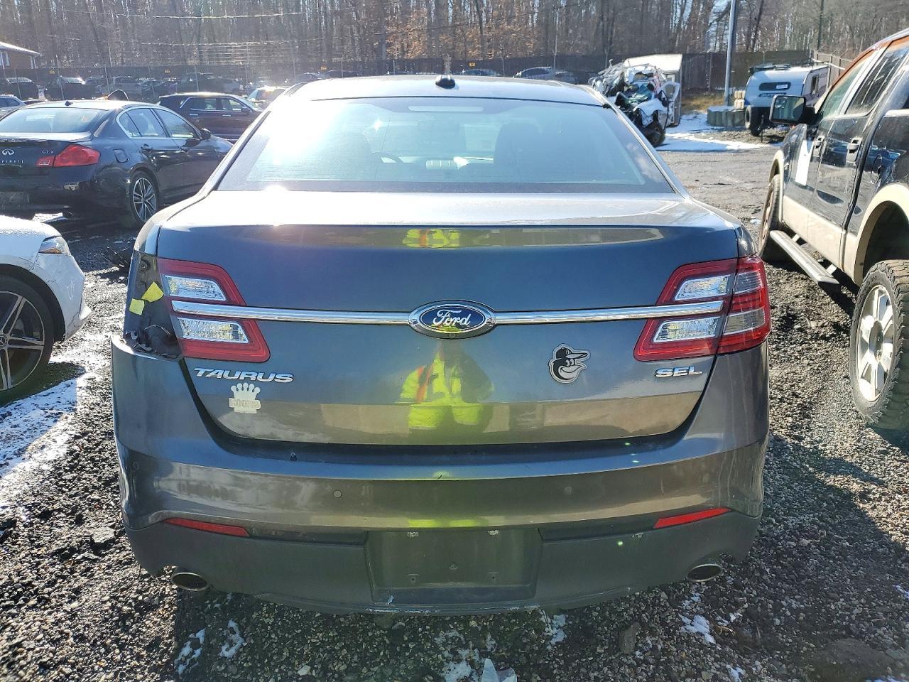 2015 Ford Taurus sel