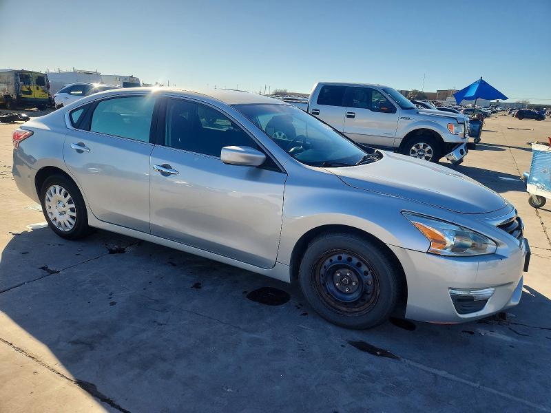 2015 Niss Altima 2.5 s