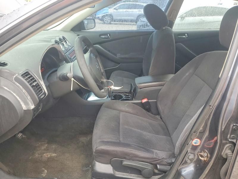 2010 Nissan Altima Base