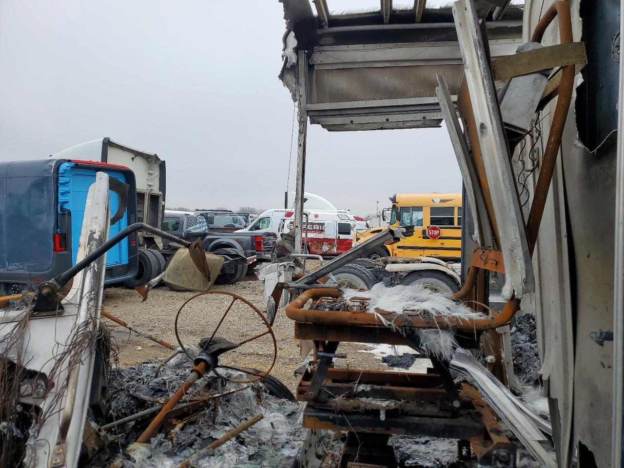 2020 Freigliner 2020 Freightliner MT 45G Delivery Truck