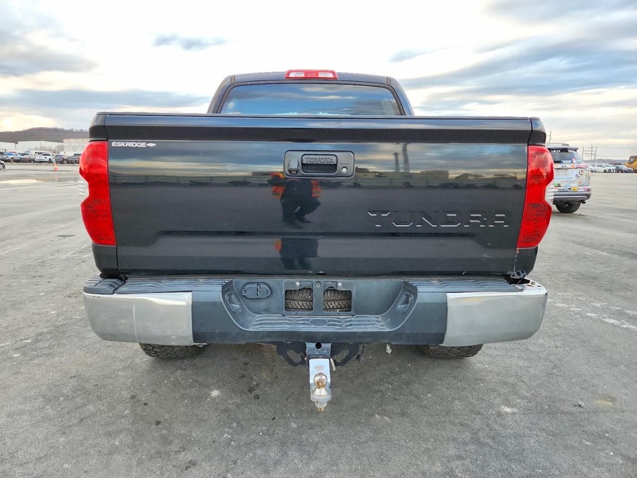 2014 Toyota Tundra Crewmax SR5