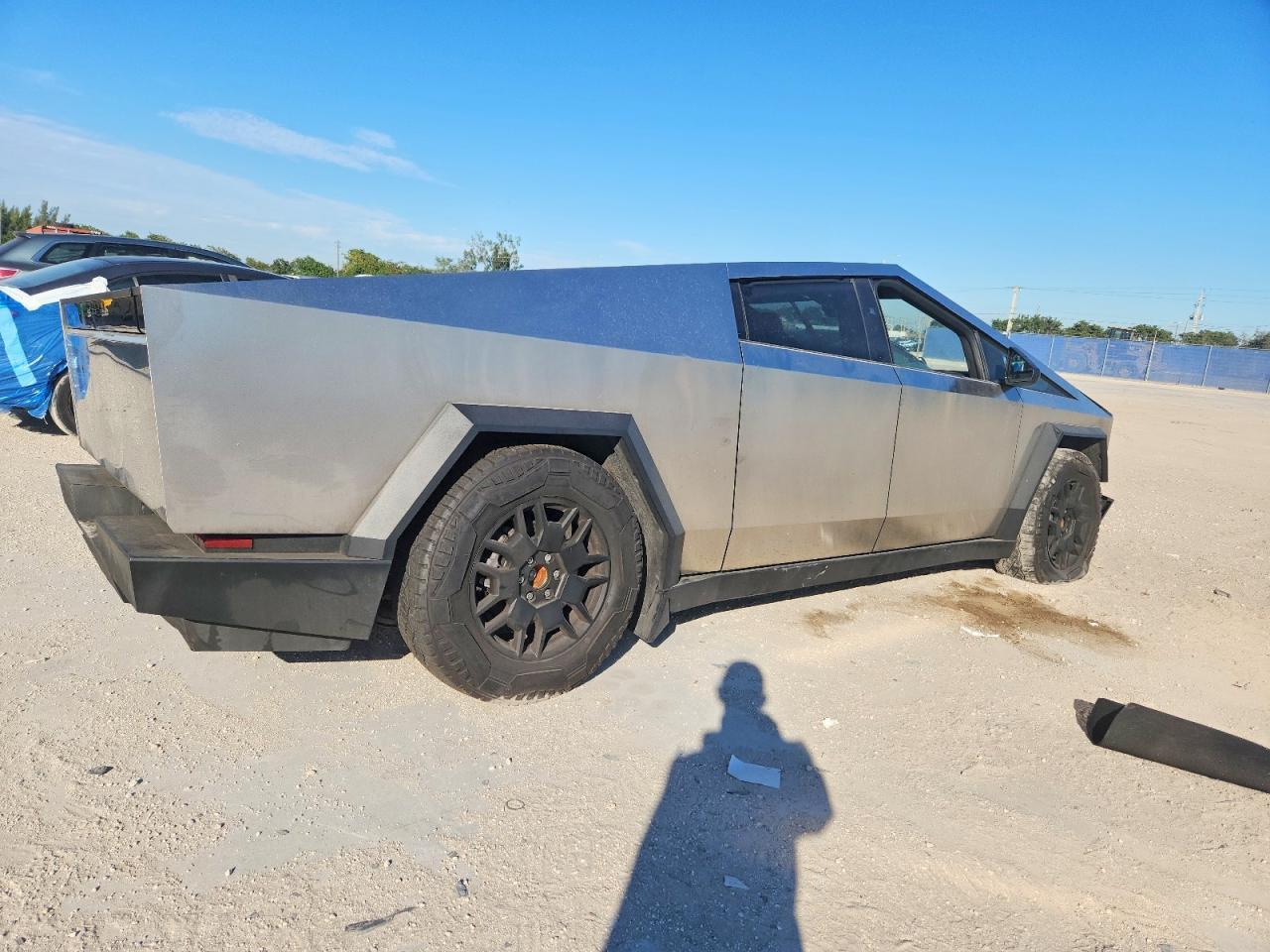2025 Tesla Cybertruck