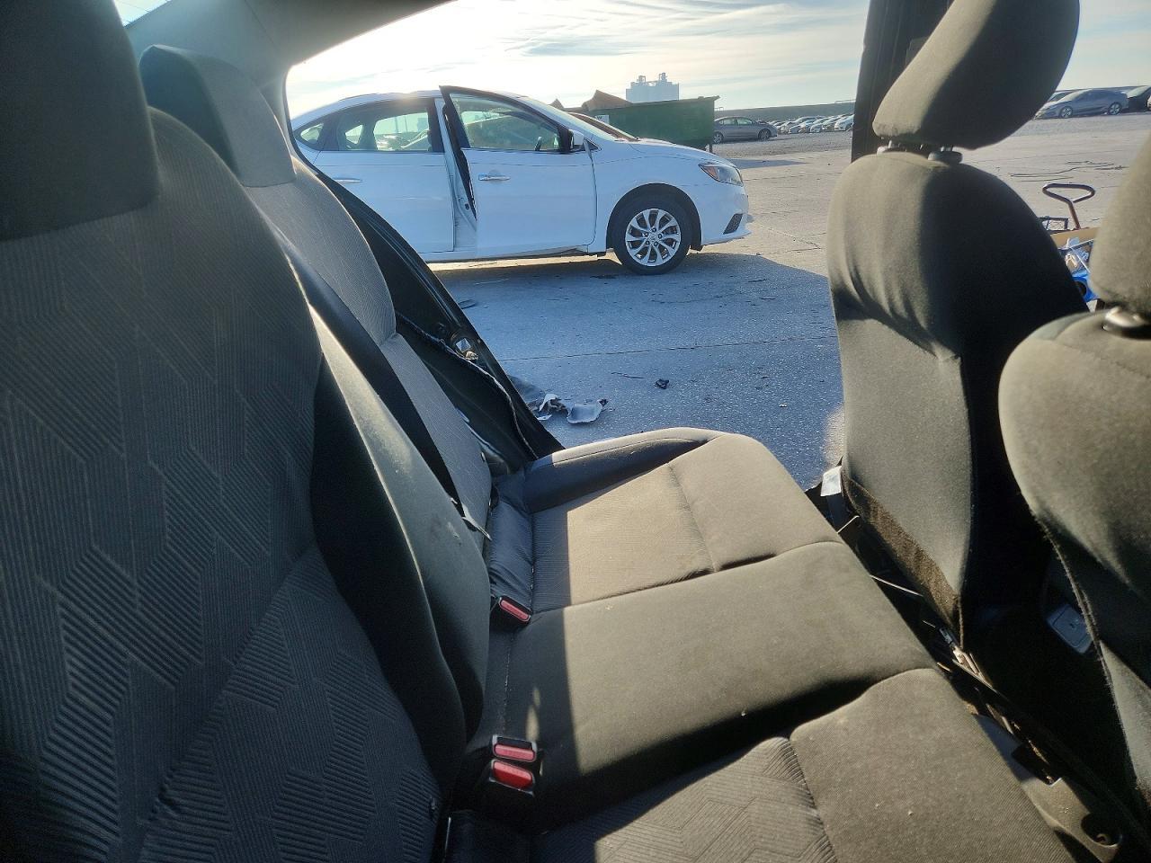 2024 Nissan Versa sv