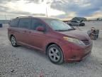 2016 Toyota Sienna le