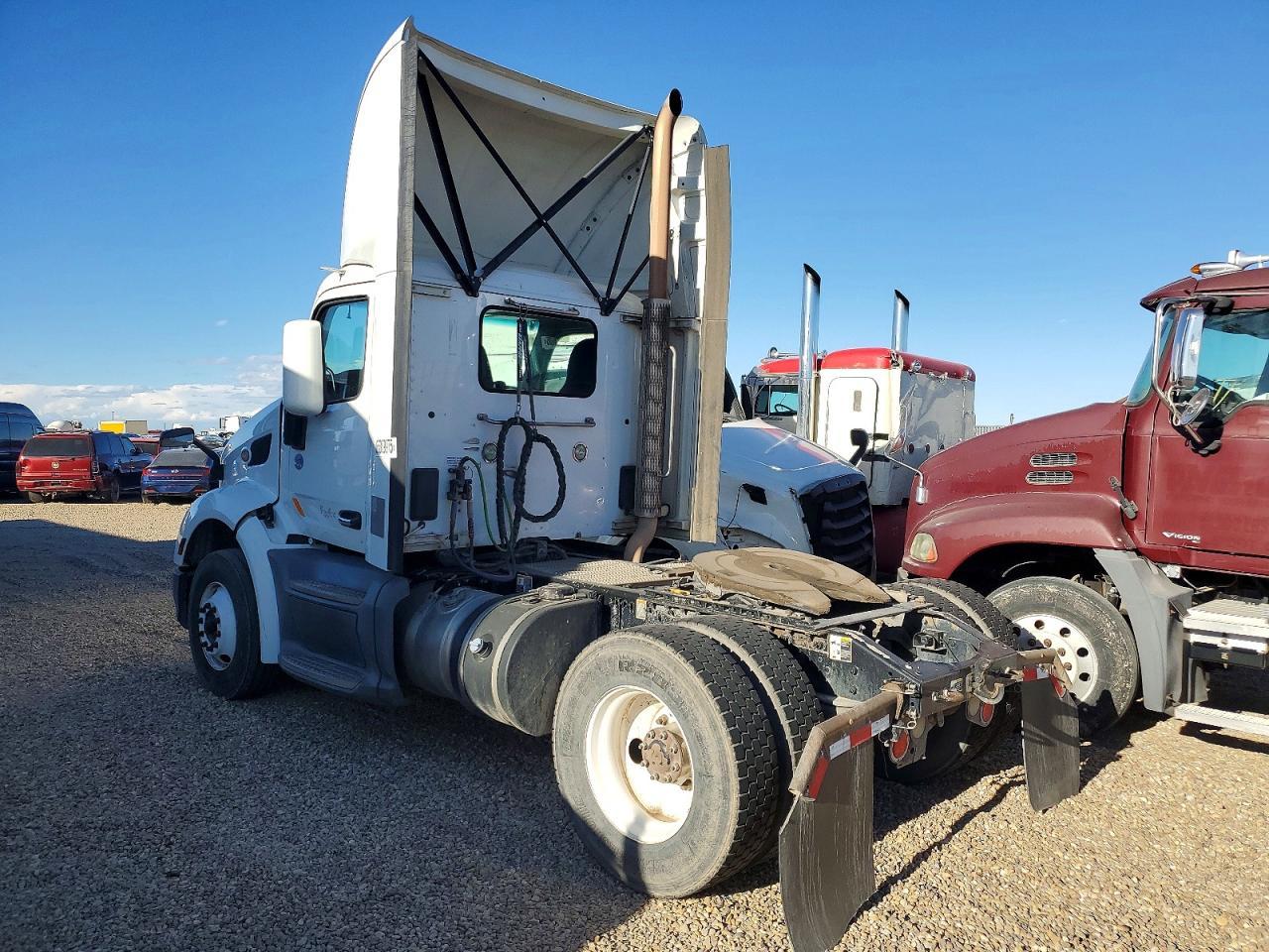 2019 Peterbilt 579 Semi Truck