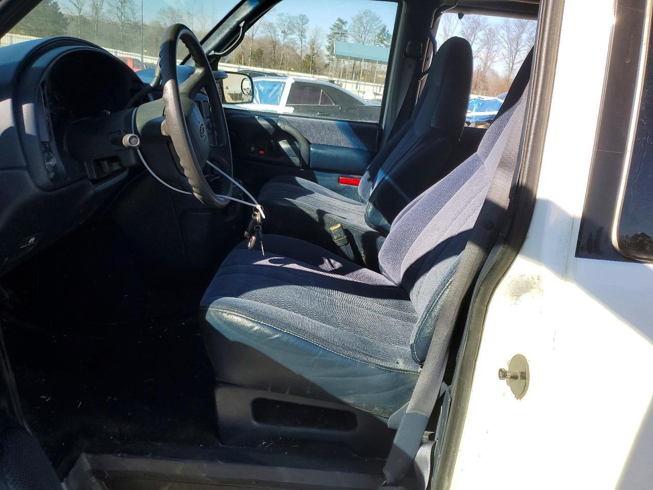 2000 Chevrolet Astro