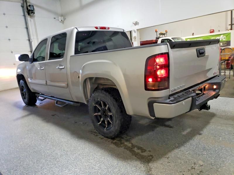 2007 GMC New Sierra Denali