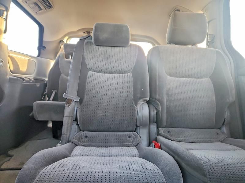 2006 Toyota Sienna ce