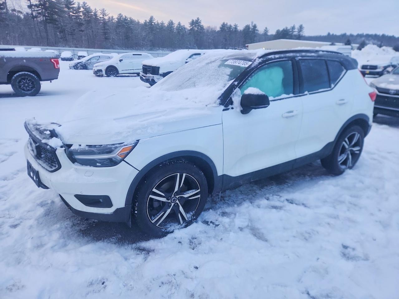 2020 Volvo Xc40 T5 R-design