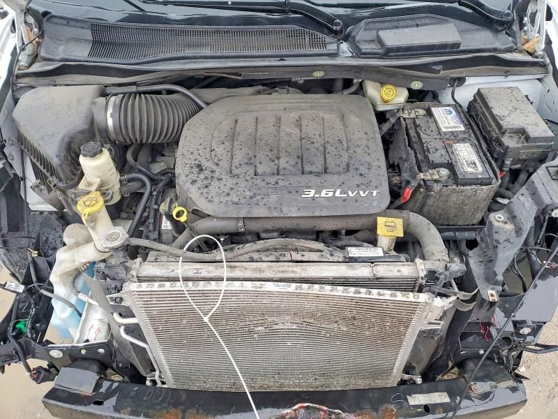 2014 Chrysler Town & Country Touring