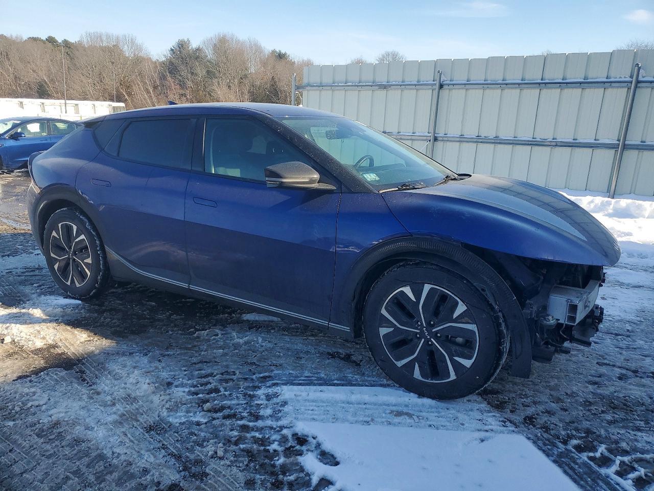 2023 KIA EV6 Light